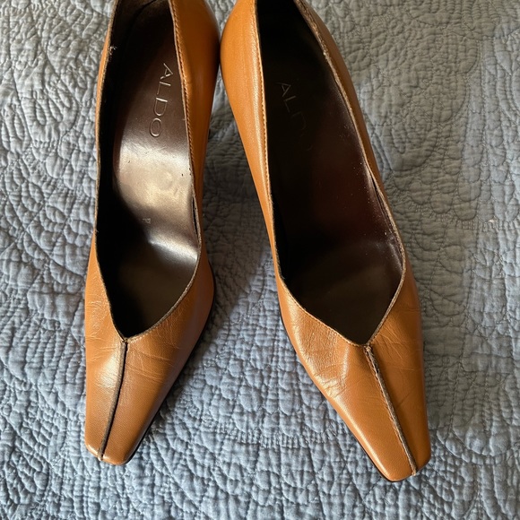 Algo tan color pumps. Size 37. - Picture 3 of 4